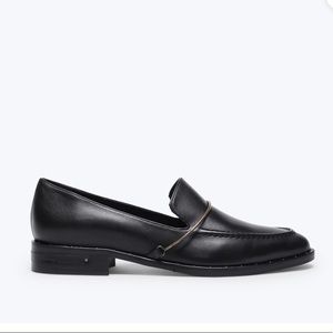 Freda Salvador light halo loafer